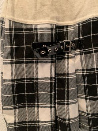 Vestido de punto con falda de cuadros