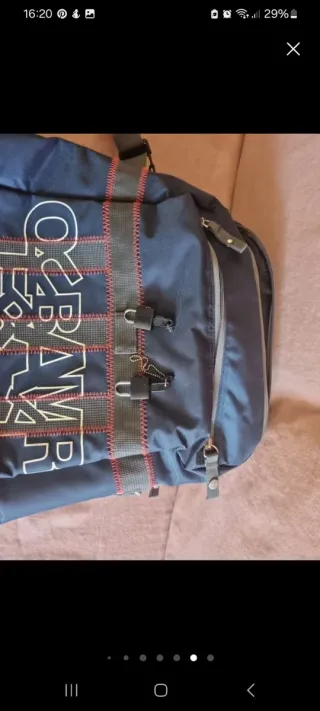 Maleta de viaje azul y gris