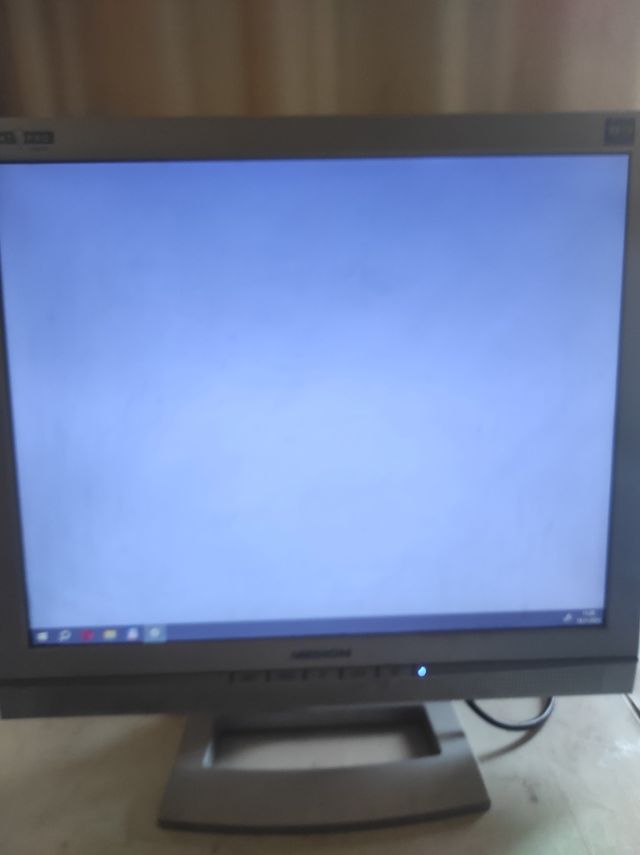 Monitor Medion 19 Gris Plata