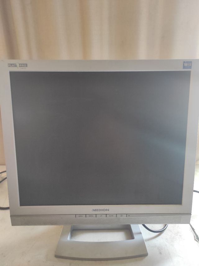 Monitor Medion 19 Gris Plata