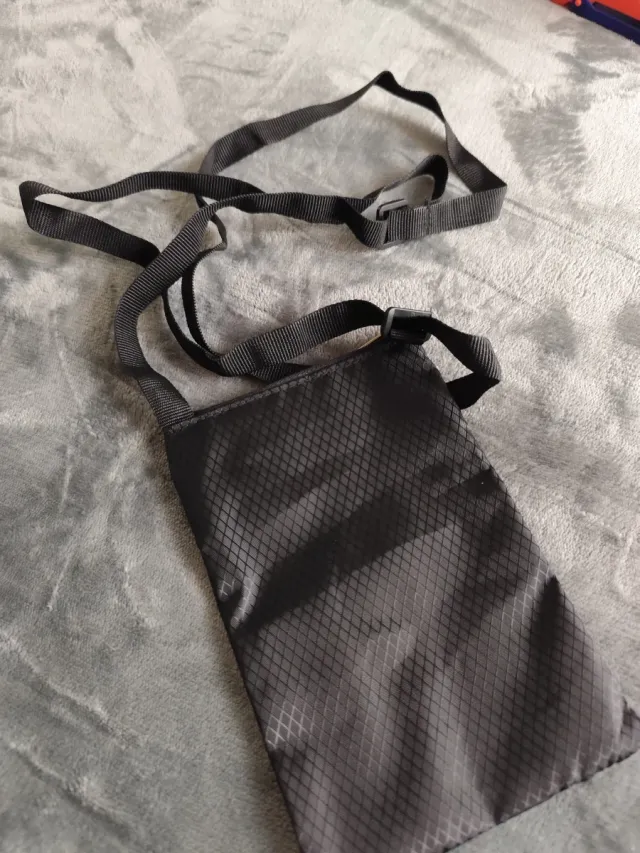 Borsetta porta cellulare nera