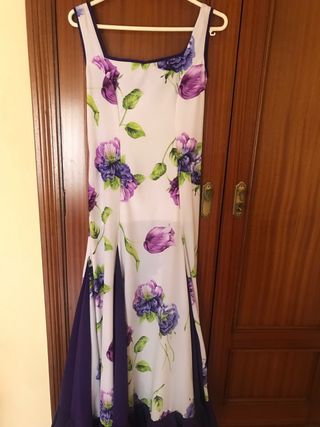 Vestido Flamenca Morado y Blanco
