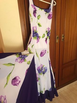 Vestido Flamenca Morado y Blanco