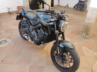 HONDA CB650R 2023!! A2!! NUEVA 2000KM!!
