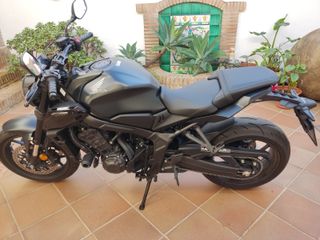 HONDA CB650R 2023!! A2!! NUEVA 2000KM!!