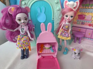 Enchantimals Casita de Campo con Muñecas