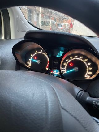 Ford Tourneo Courier 2015