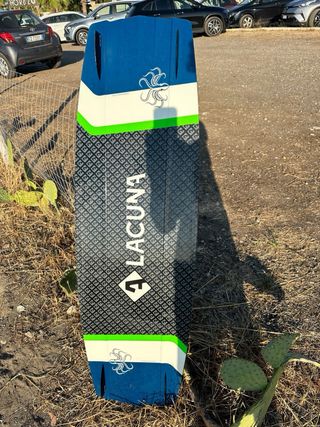 Lacuna React V2 139x42 Tavola Kitesurf TwinTip