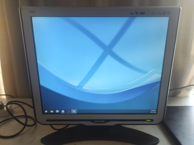 Monitor Philips 19 Plata/Negro