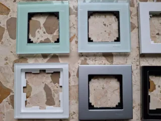 Mecanismos y marcos Schneider Electric Alta Gama