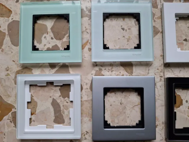 Mecanismos y marcos Schneider Electric Alta Gama