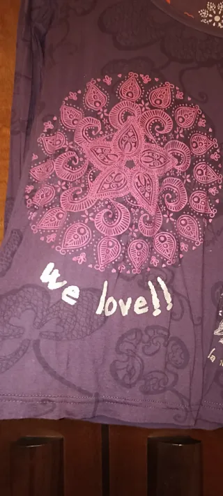 Camiseta Desigual morada mujer