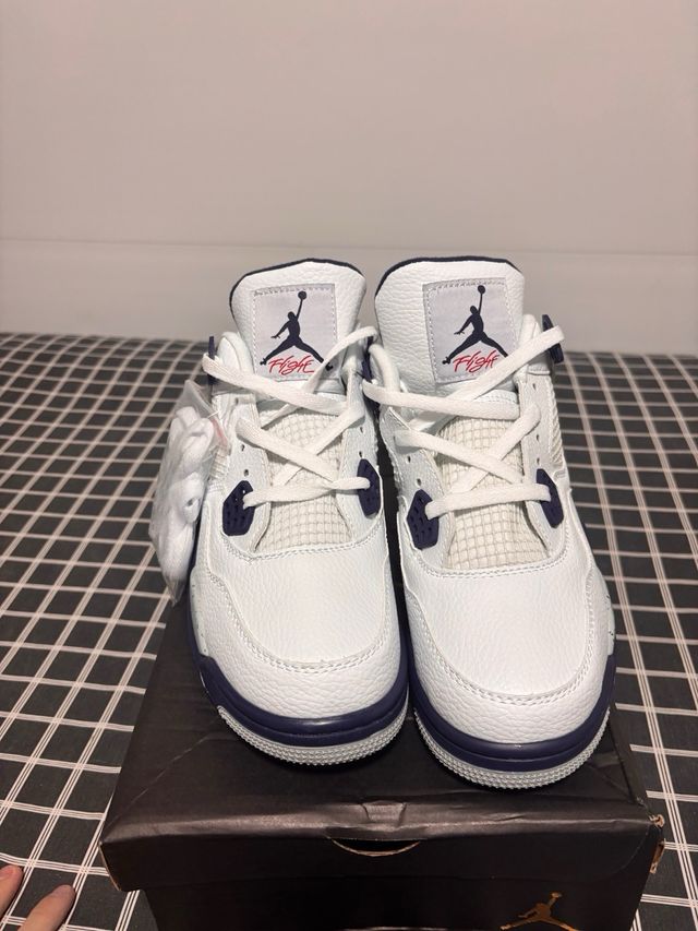Jordan 4 Blanco y Azul