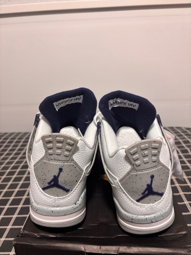 Jordan 4 Blanco y Azul