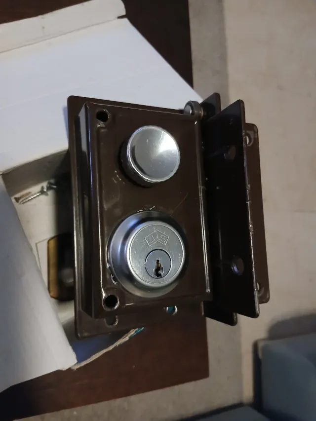 Cerradura de Seguridad JIS