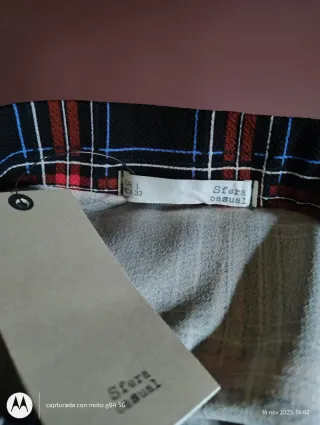 Falda Sfera cuadros botones