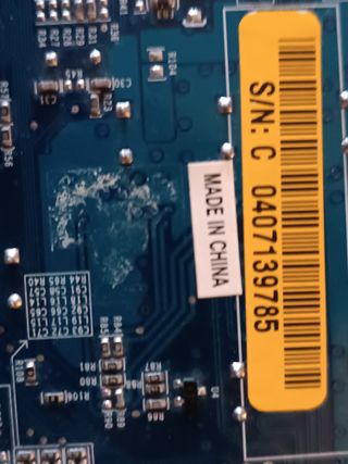 Tarjeta gráfica XGI Volari V3 64Mb