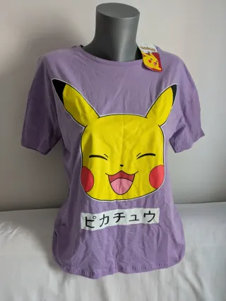 Camiseta Pokémon Pikachu Talla M y L Morada