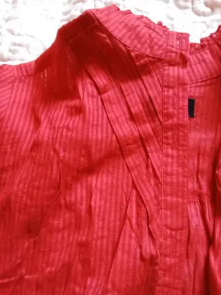 Blusa roja talla 36