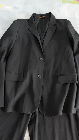 Traje Adolfo Domínguez Negro