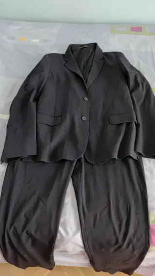 Traje Adolfo Domínguez Negro