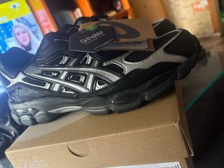 Tenis Asics Nuevos Negro/Plata