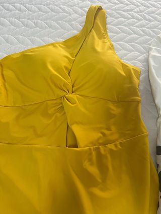 Lote de 2 bañadores nuevos talla L.