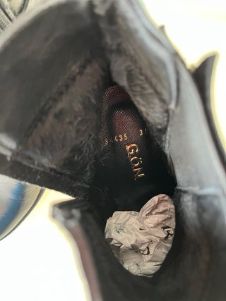 Botines de piel negros