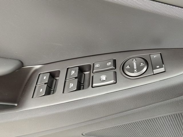 Hyundai IONIQ 1.6 GDI HEV KLASS 141 C.V.