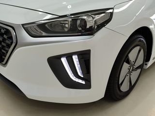 Hyundai IONIQ 1.6 GDI HEV KLASS 141 C.V.
