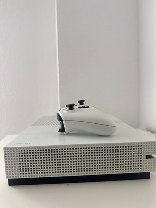 Xbox One S Blanca + Mando + HDMI