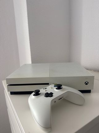 Xbox One S Blanca + Mando + HDMI
