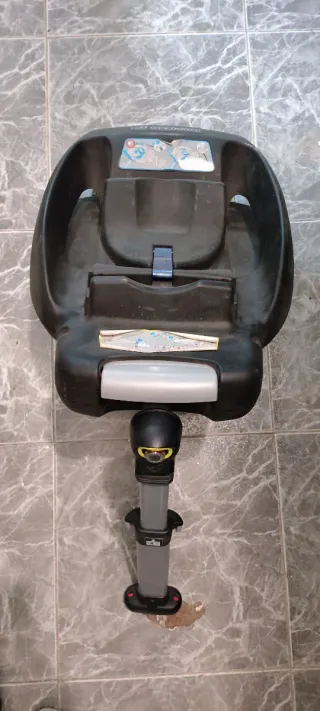 Maxi-Cosi Cabriofix + Base isofix
