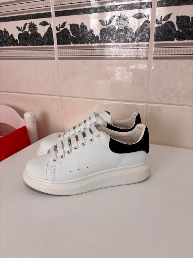Alexander McQueen Zapatillas Blancas Negras