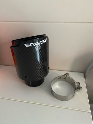 Cola de escape Remus Carbono