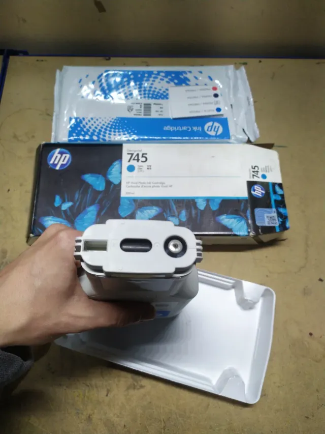 Cartucho de Tinta HP 745 Cyan F9K03A