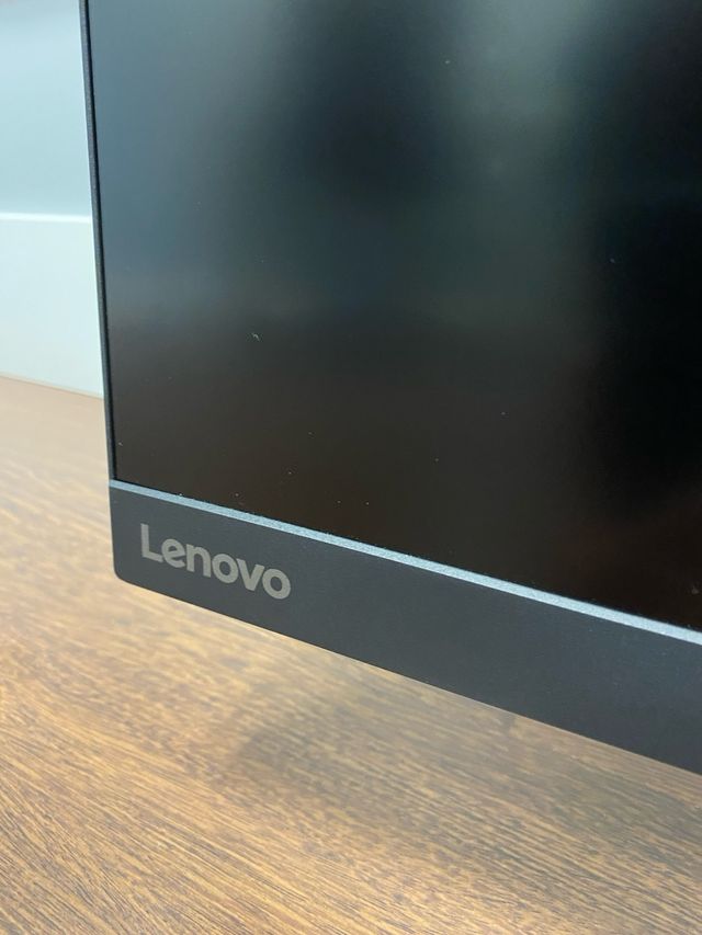 Monitor Lenovo Negro