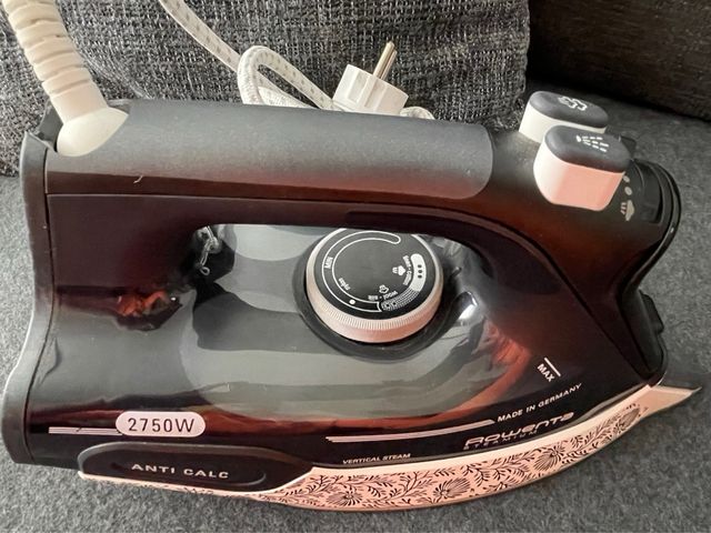 Plancha Rowenta 2750W Diseño Floral