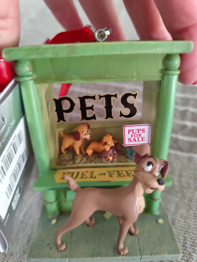 Adorno Disney dama y vagabundo.