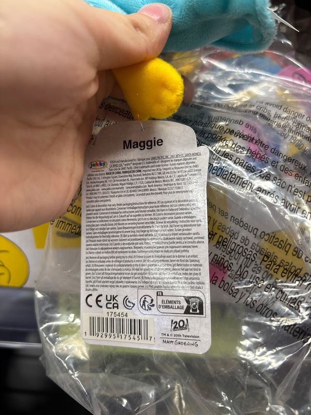 Peluche Lisa Simpson con vestido azul