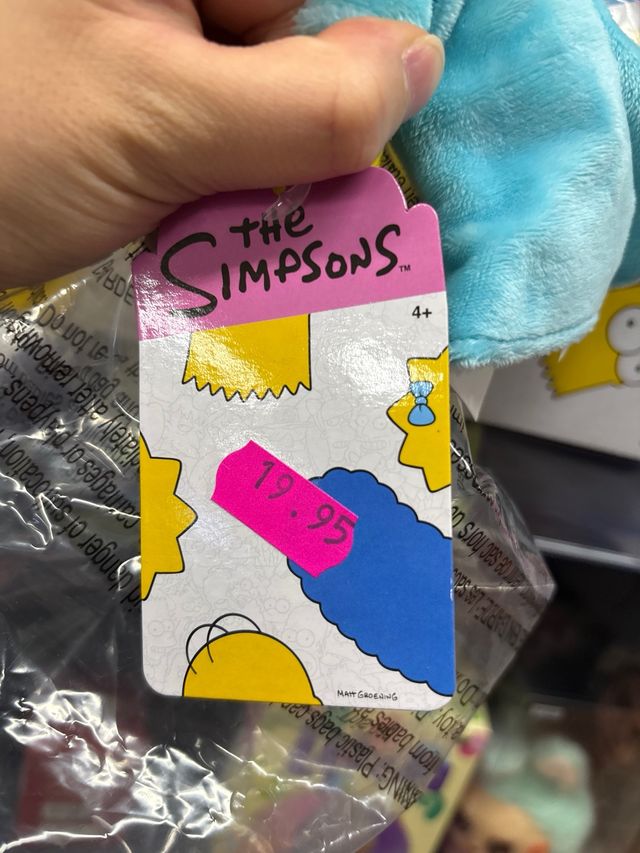 Peluche Lisa Simpson con vestido azul