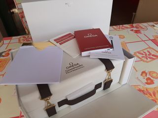 Omega Speedmaster Apollo 11 50th Pack