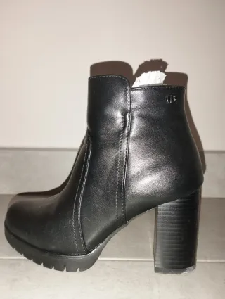 Botines negros tacón plataforma cremallera