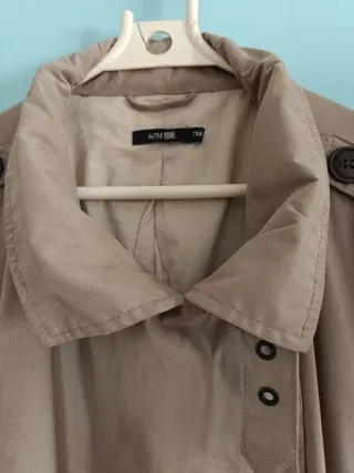 Gabardina Beige Talla 44 cómo nueva