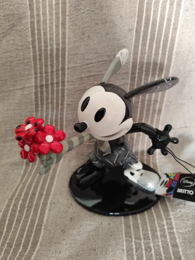 Figura Oswald el Conejo Suertudo Disney Britto