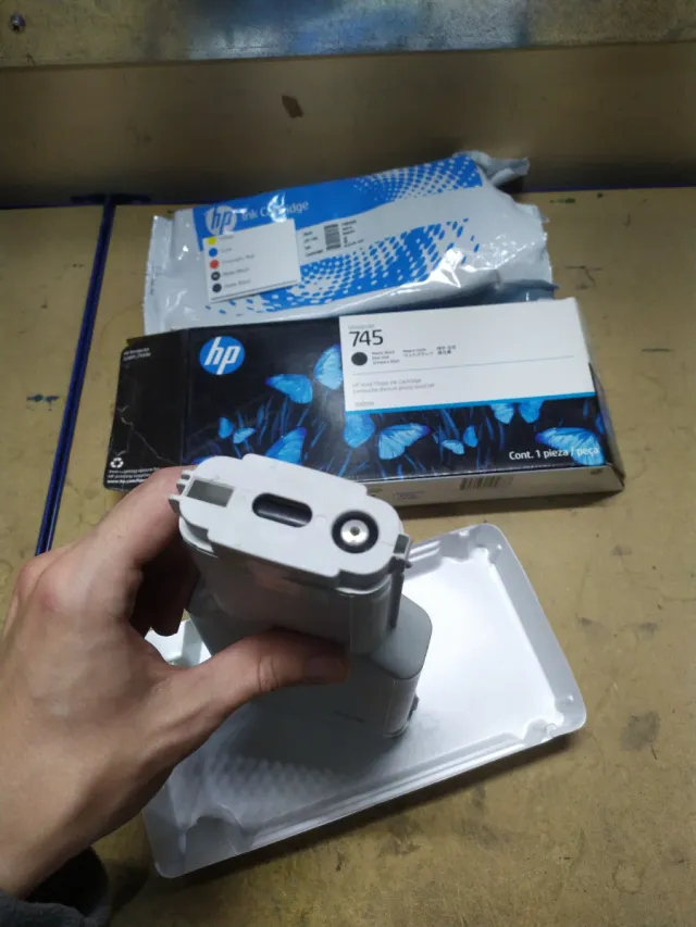 Cartucho de Tinta HP 745 Preto F9K05A