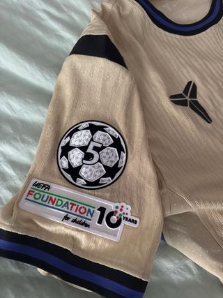 Camiseta FC Barcelona x Kobe Bryant Beige