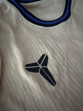 Camiseta FC Barcelona x Kobe Bryant Beige