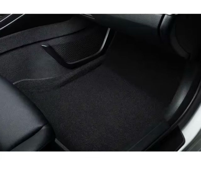 Juego 4 Alfombrillas Coche Negras