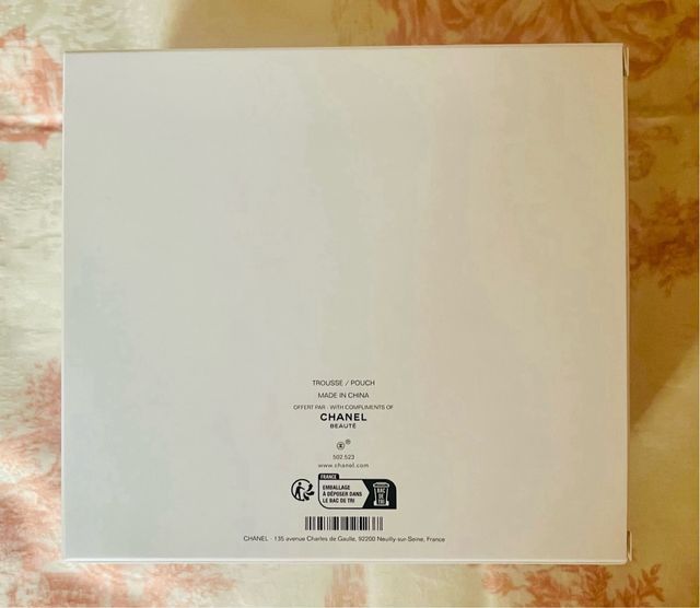 CHANEL NECESER EXTENSIBLE / POUCH EXPANDABLE